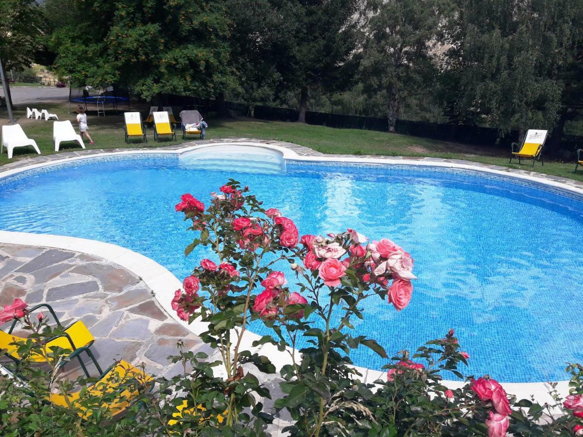 Hotel Or Blanc Espot Εξωτερικό φωτογραφία